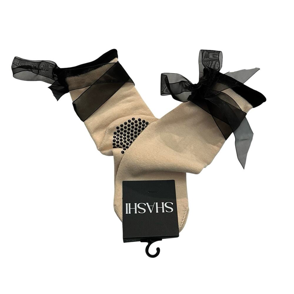Shashi Bow Grip Crew Socks Small 5.5-7.5 Tan Black Pilates Barre Loungewear